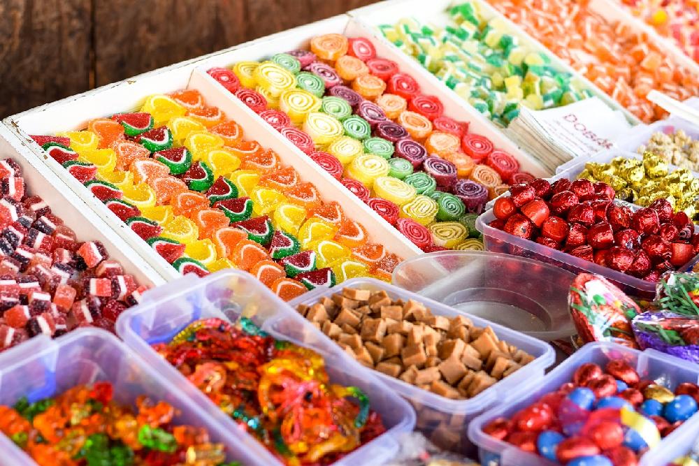 Dlaczego warto ograniczyć cukier w diecie dziecka?